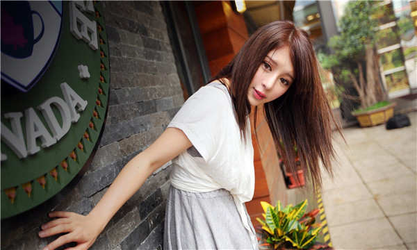 嘉陵想找一个女性生孩子给报酬-｛找个女人生孩子多少钱｝